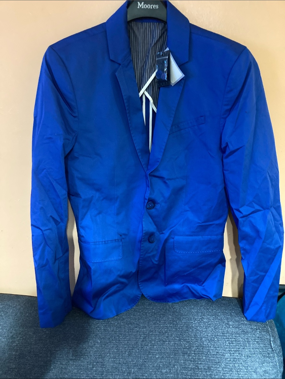Guess brand new with tags Men's Royal Blue Blazer with Matching Buttons
